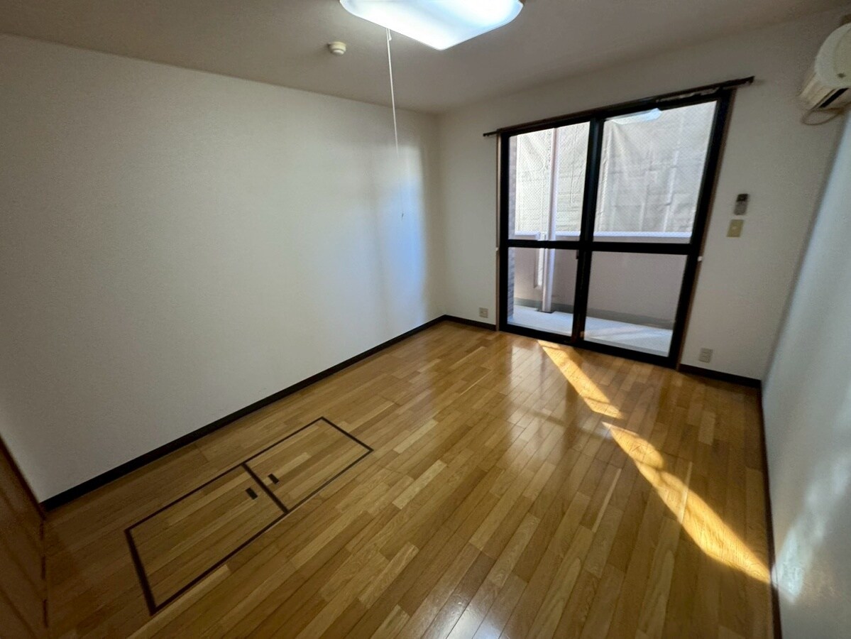 ネオクオーツ幸 弐番館の物件内観写真