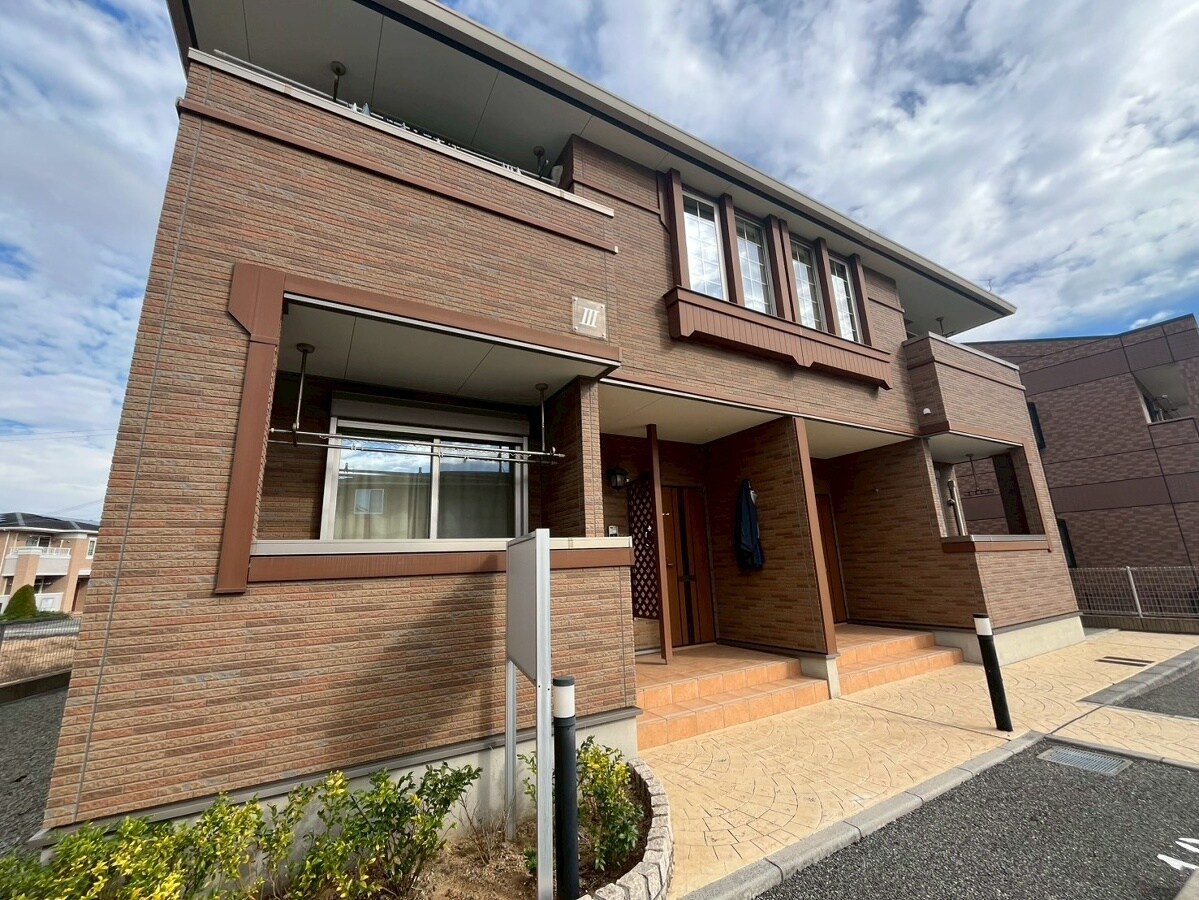 グランチャレットⅢの物件外観写真