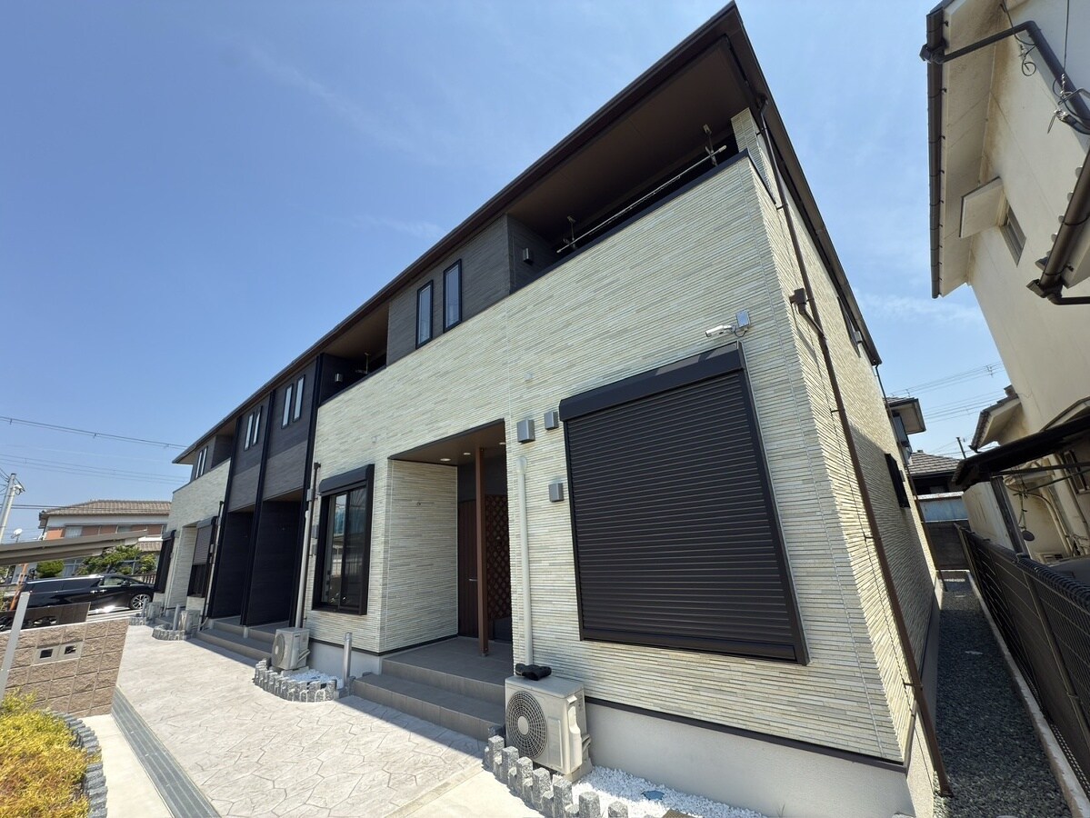 サニーレジデンスⅢの物件外観写真