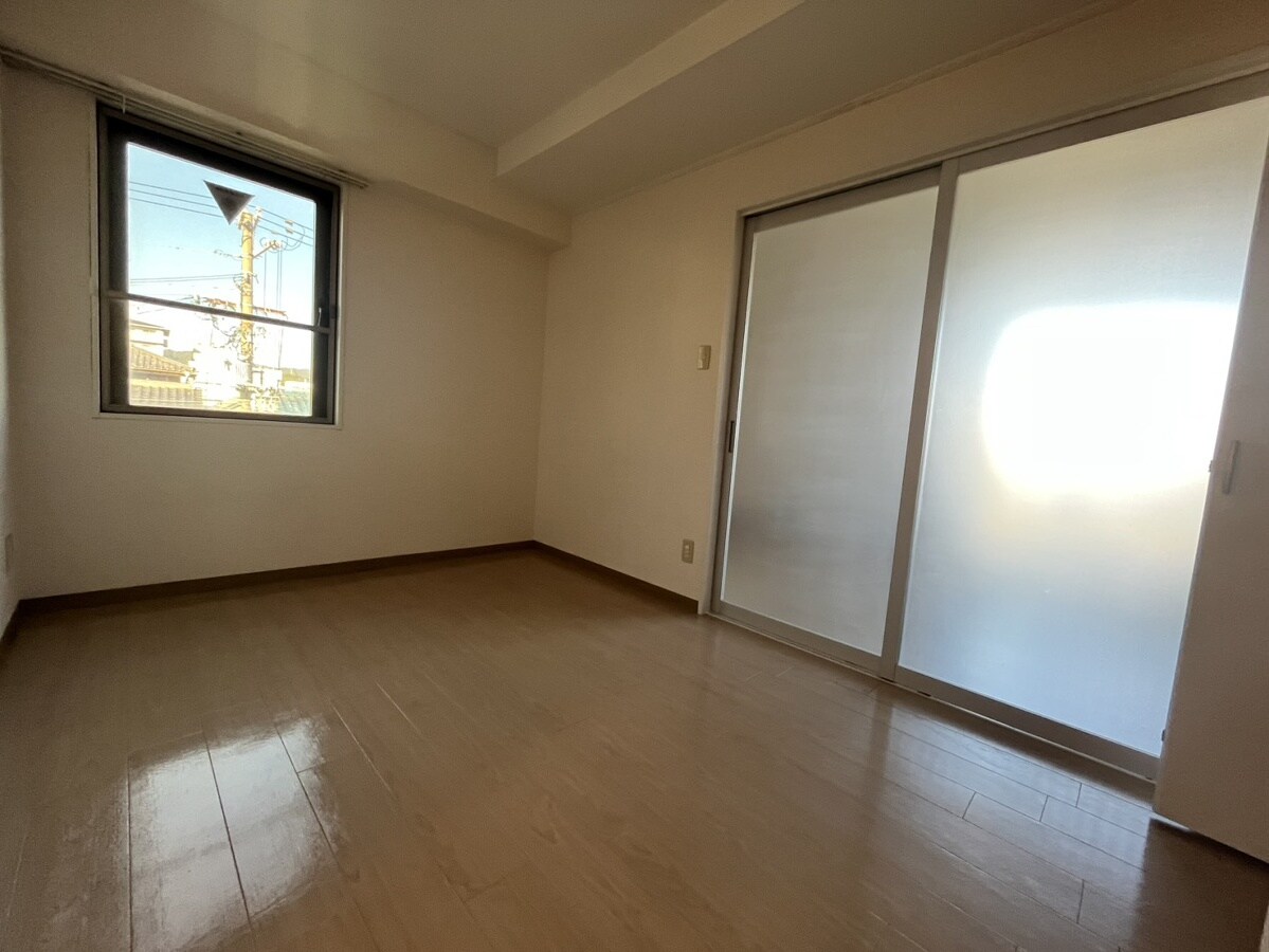 ベルフラワー嵐山の物件内観写真