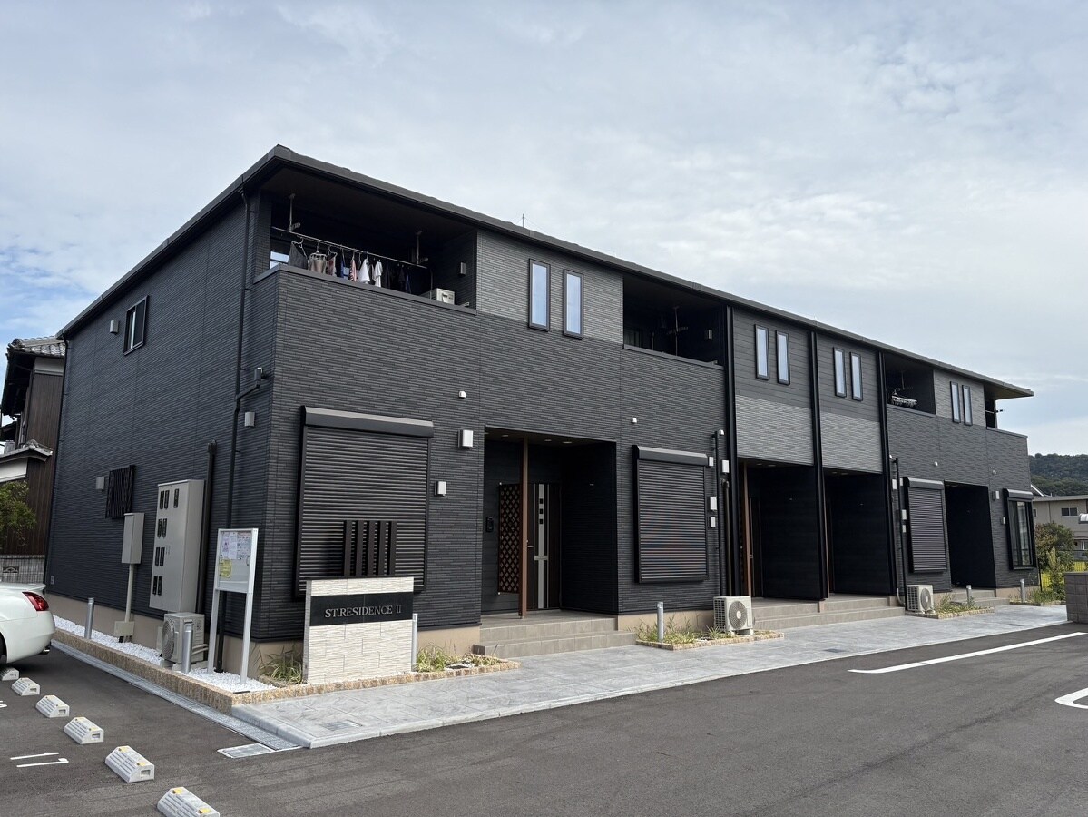セントレジデンスⅡの物件外観写真