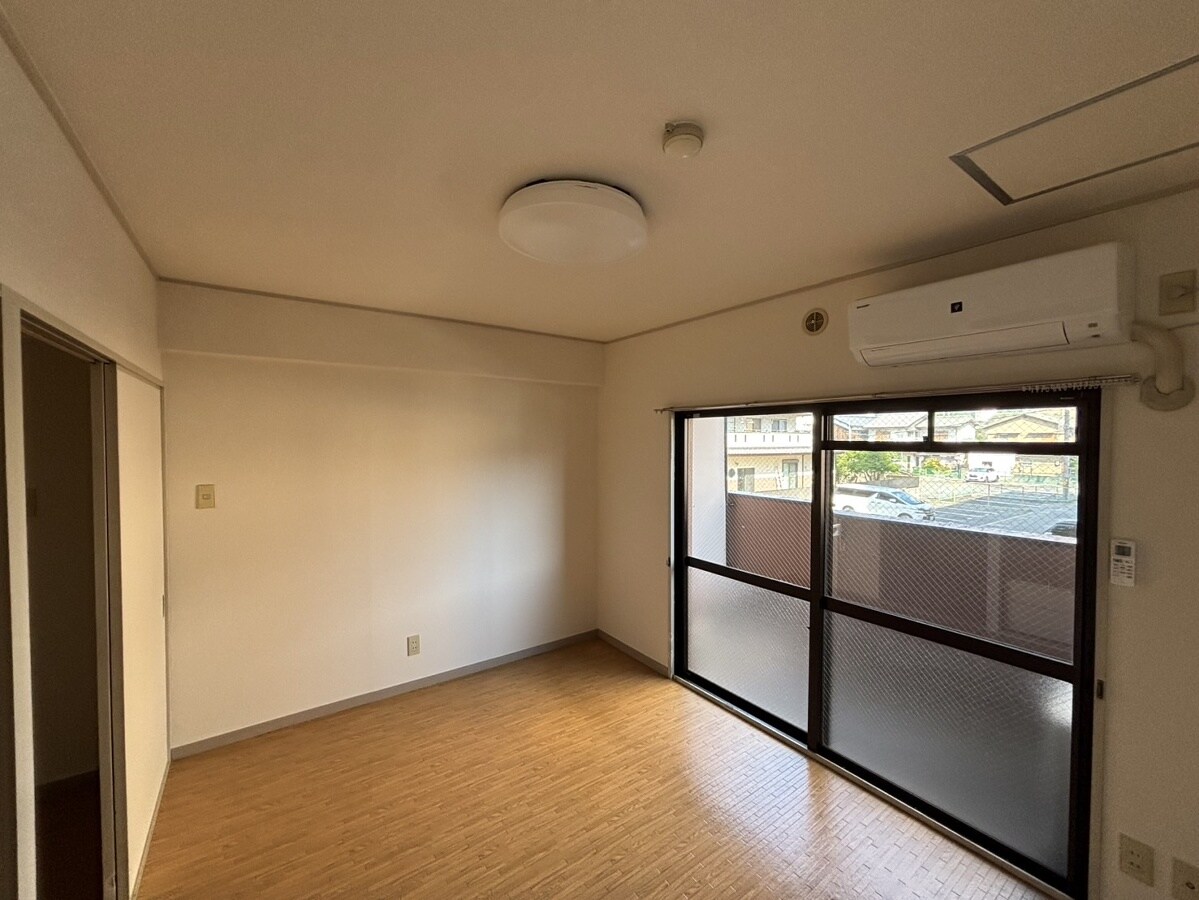 イトーピア野里の物件内観写真