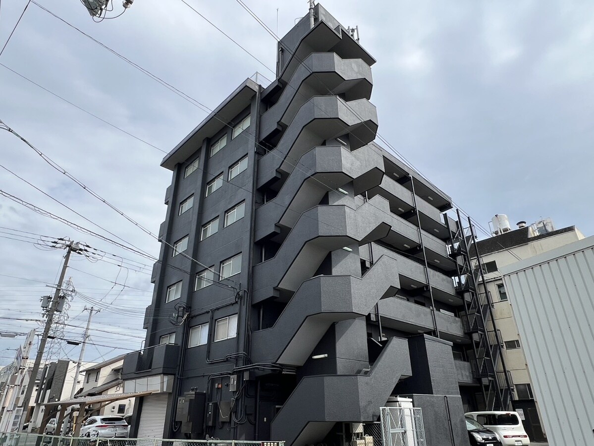 オリエンタルマンションの物件外観写真