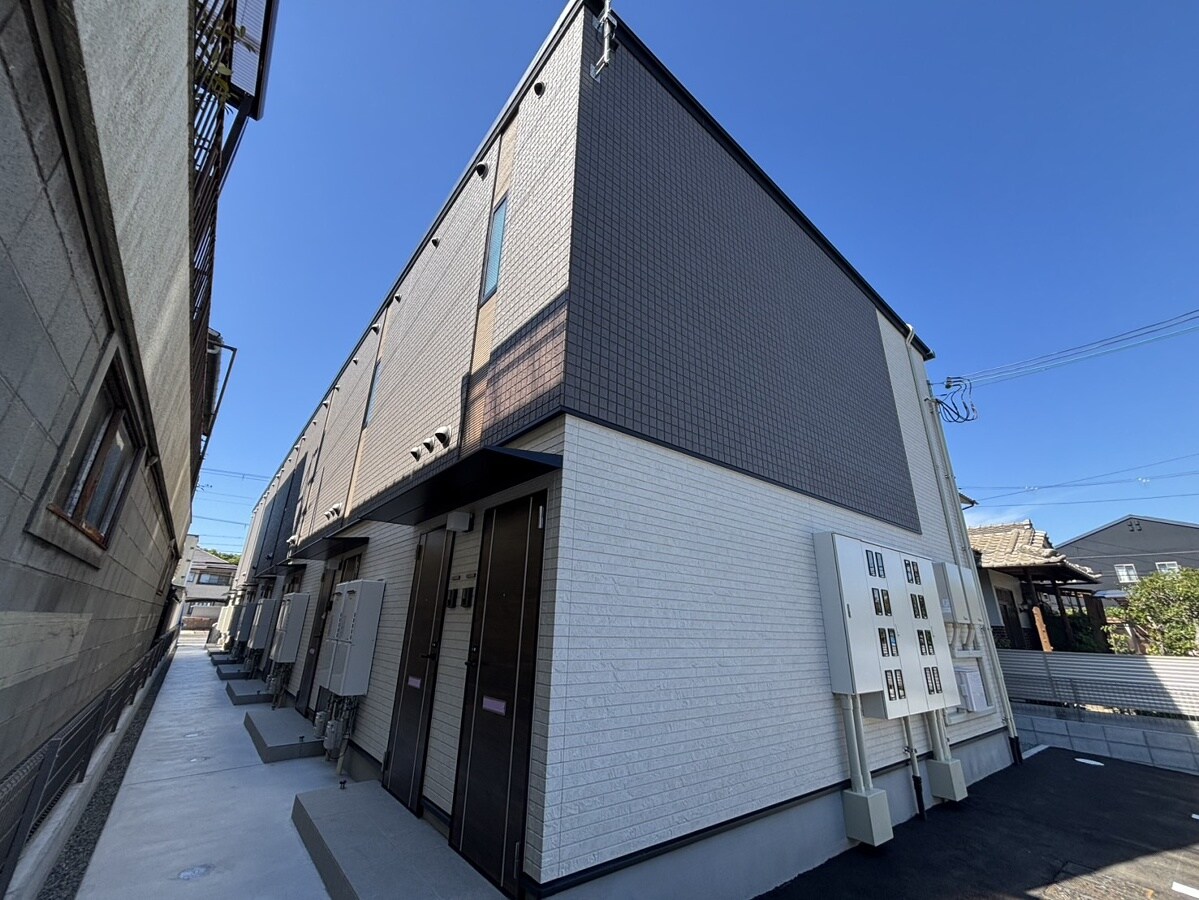 Meridiesの物件外観写真