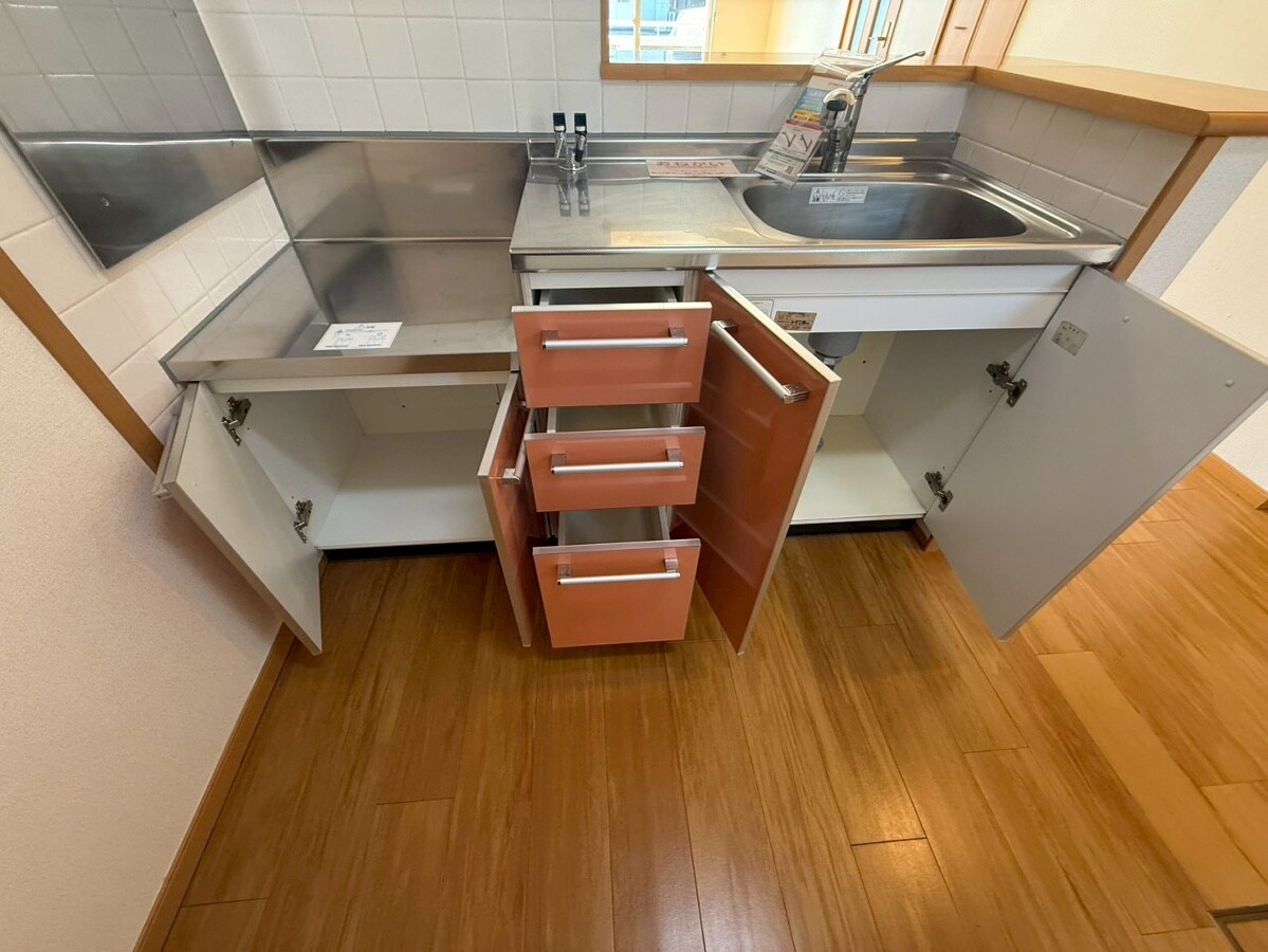 サニーレジデンスの物件内観写真