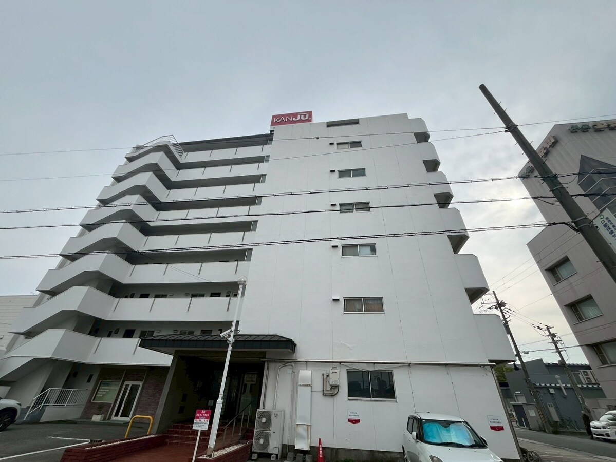 ハッピーコート駅南大路の物件外観写真