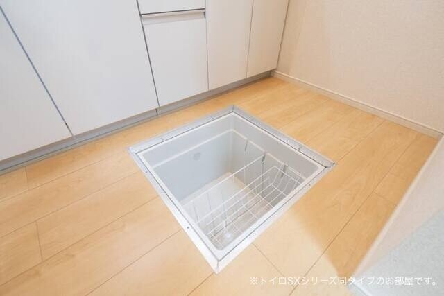 ベル フィオーレ Bの物件内観写真