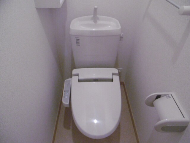 ヴィラ・カルティベートの物件内観写真