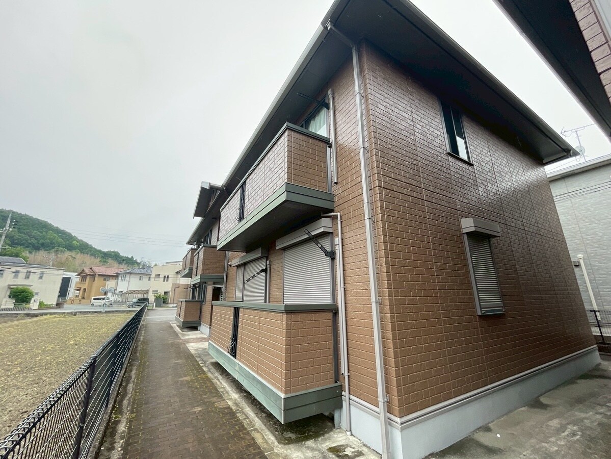 グリーンコート A棟の物件外観写真