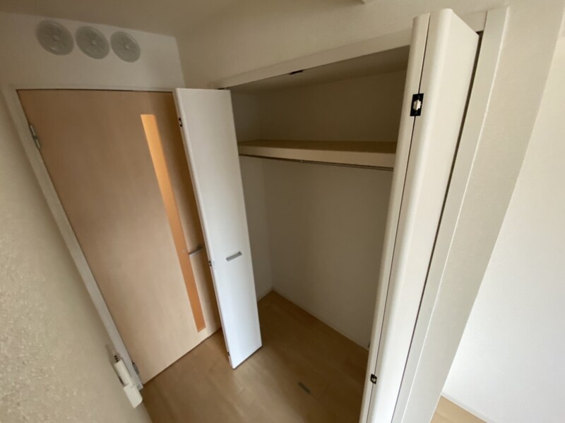 フィールド ミドル・ライペンⅡの物件内観写真