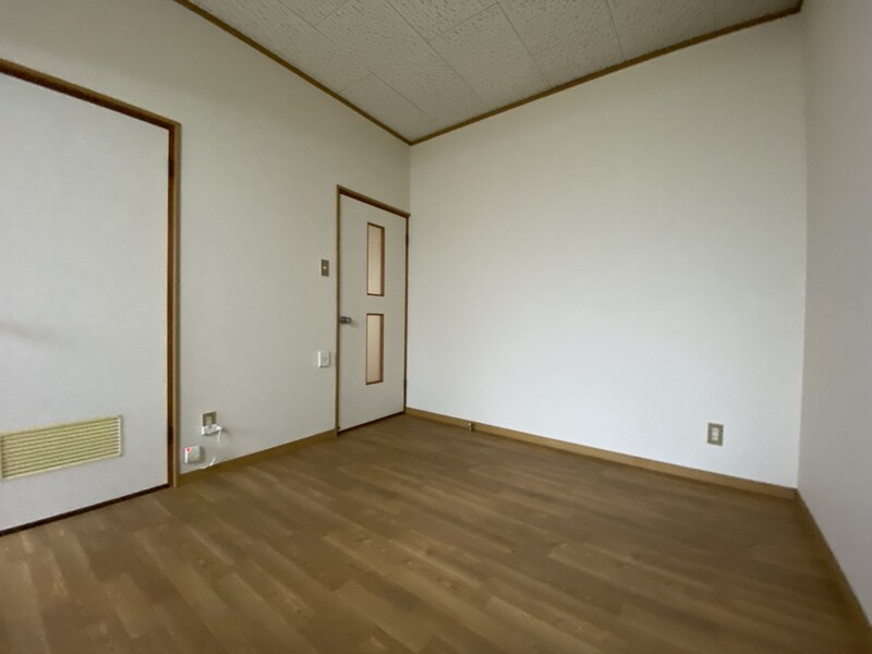 中島ヤングハイツの物件内観写真