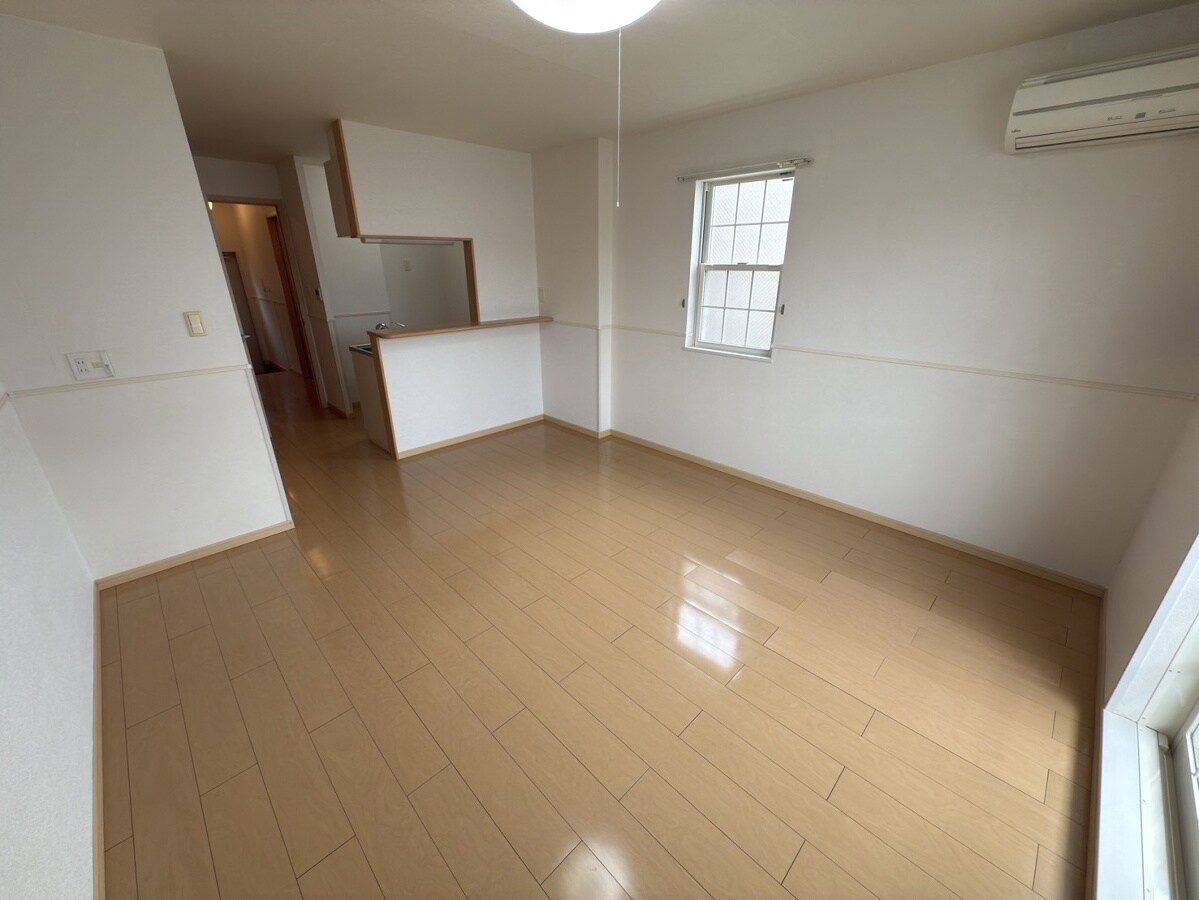 リジュール南条の物件内観写真