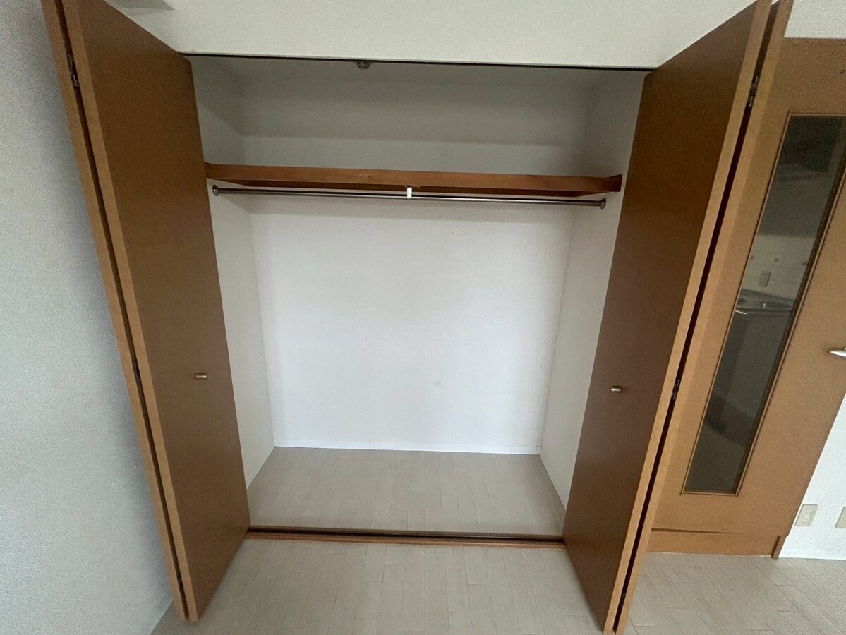 ヴィラ・ソレイユの物件内観写真