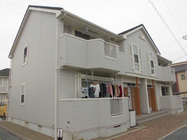 フリーデンAの物件外観写真