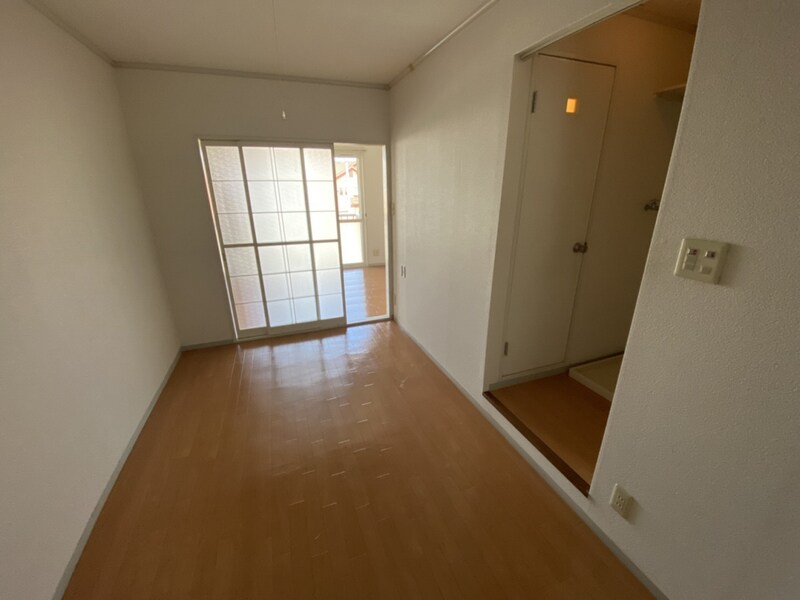 ロイヤルハイツⅡの物件内観写真