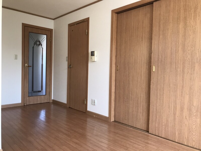 プリムローズ・コートの物件内観写真