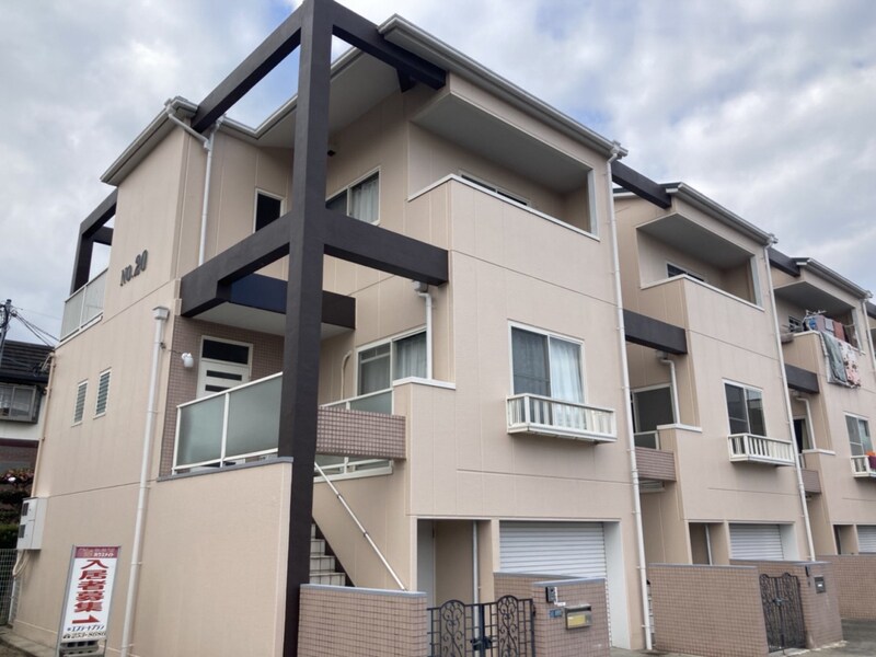 八丈グランドハイツNの物件外観写真