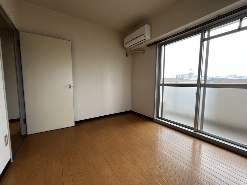 ロイヤルコーポ高砂の物件内観写真