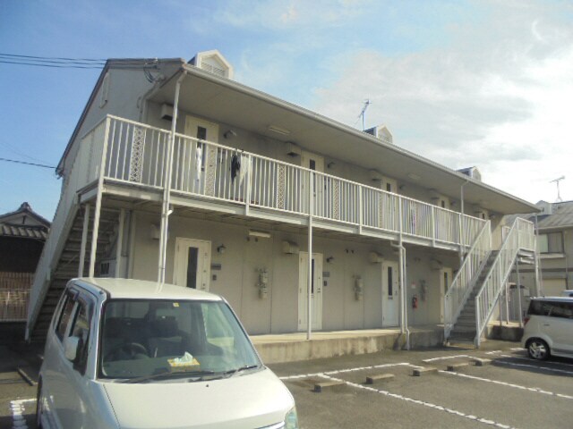 メゾン堀川 C棟の物件外観写真