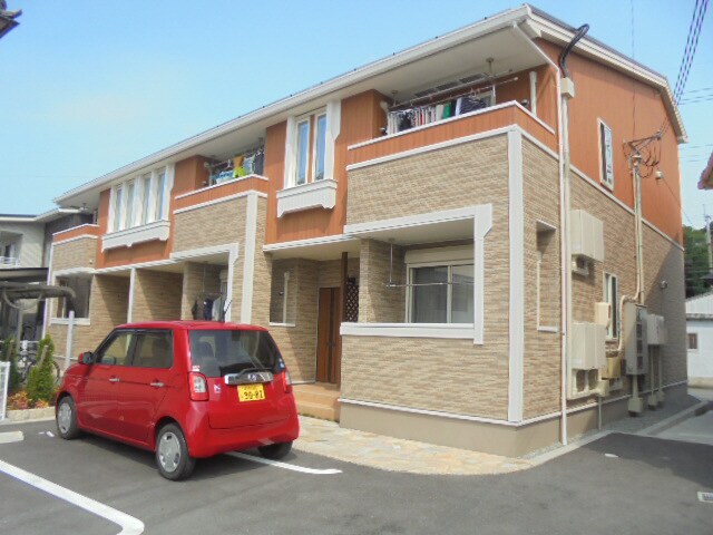 プレインカーサ3の物件外観写真