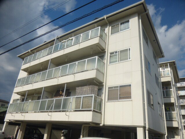 メゾン嵐山の物件外観写真