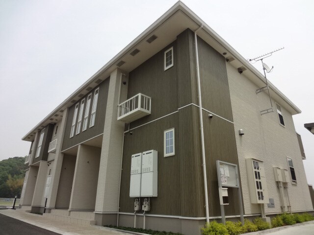 アイリスガーデンBの物件外観写真