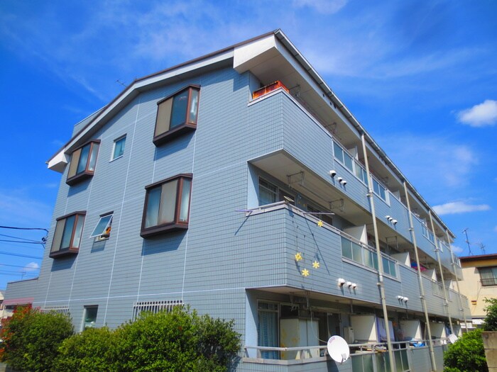 ファミ－ルプラザの物件外観写真