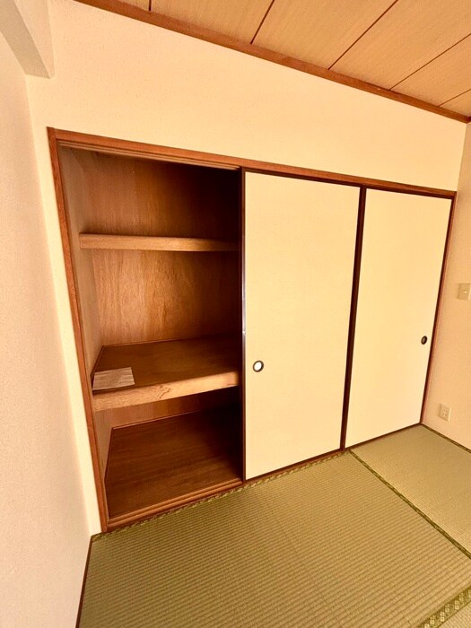 ロ－ドサイドヒルズの物件内観写真