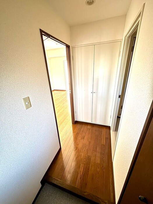 ロ－ドサイドヒルズの物件内観写真