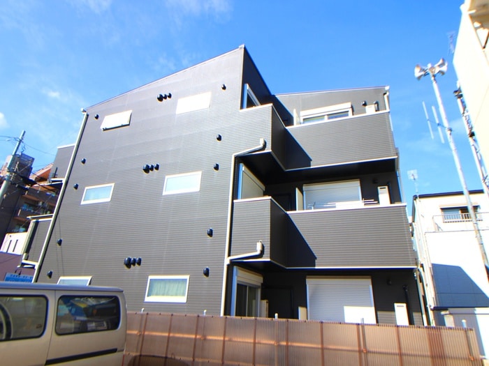 ラージフィールドの物件外観写真