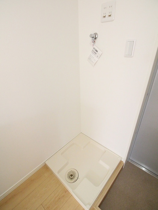 ラージフィールドの物件内観写真