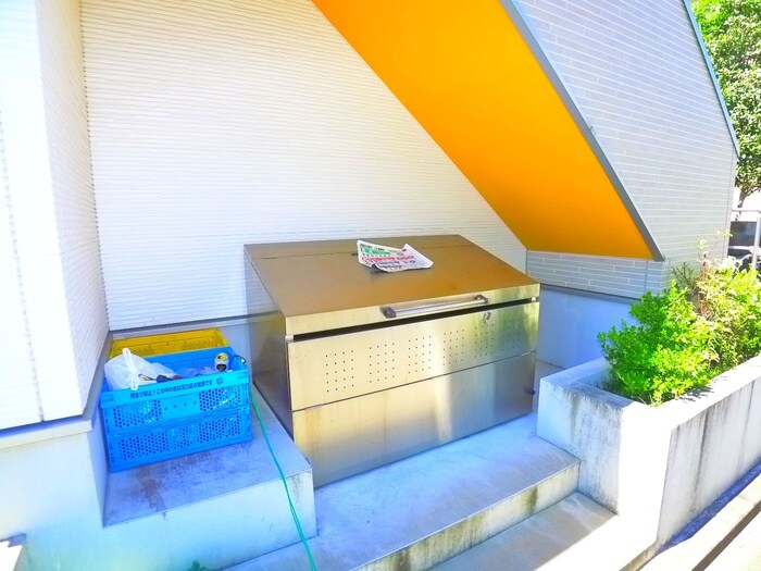 リアナ西新井の物件外観写真