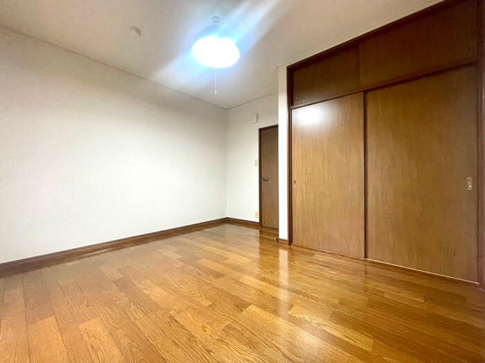 ラセ－ル2番館の物件内観写真