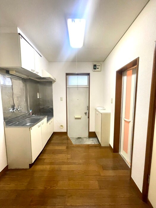 ラセ－ル2番館の物件内観写真