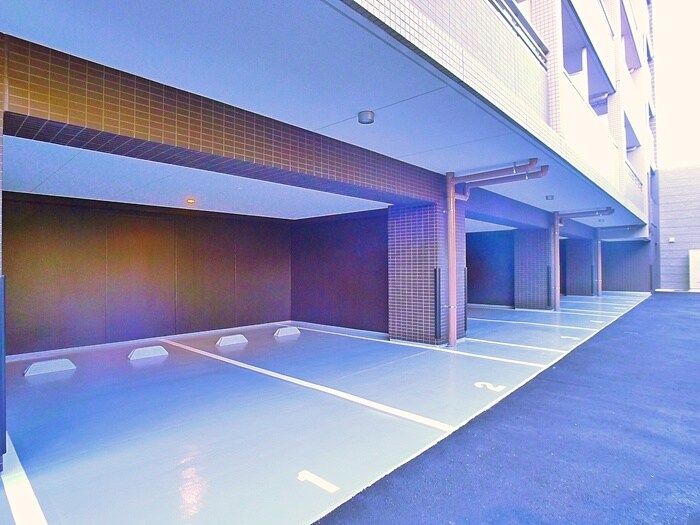 コンフォリア西新井の物件外観写真