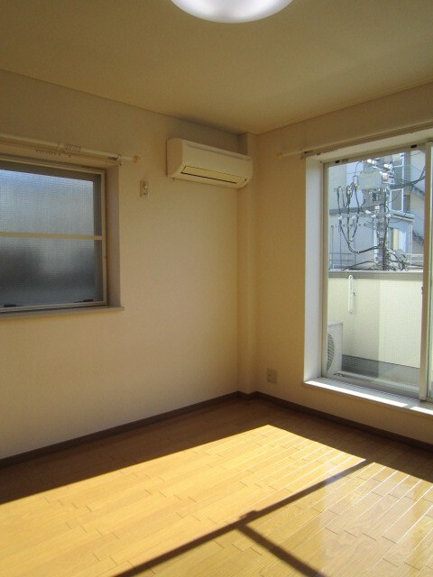 アメニティ三軒茶屋の物件内観写真