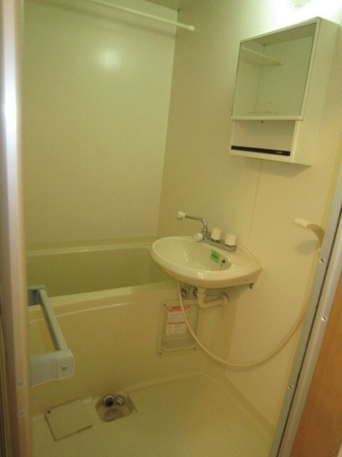 アメニティ三軒茶屋の物件内観写真