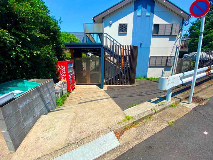 エスポワ－ル・港南の物件外観写真