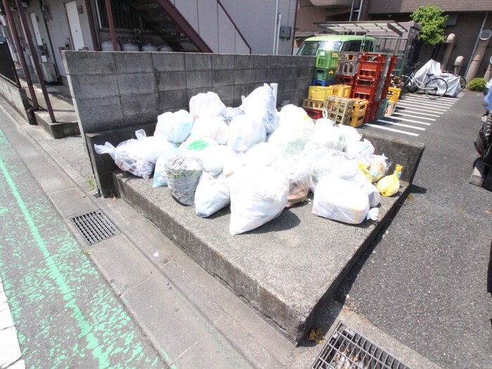 レ－ルサイドヒルズの物件外観写真