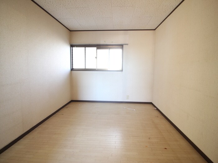 フォーレストの物件内観写真