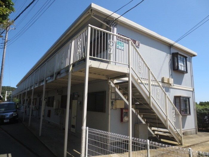 フォーレストの物件外観写真