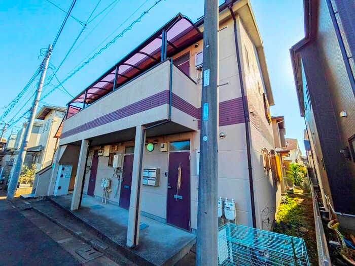 メゾン・カミーリヤの物件外観写真