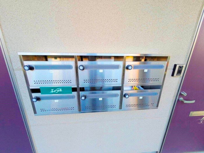 メゾン・カミーリヤの物件外観写真