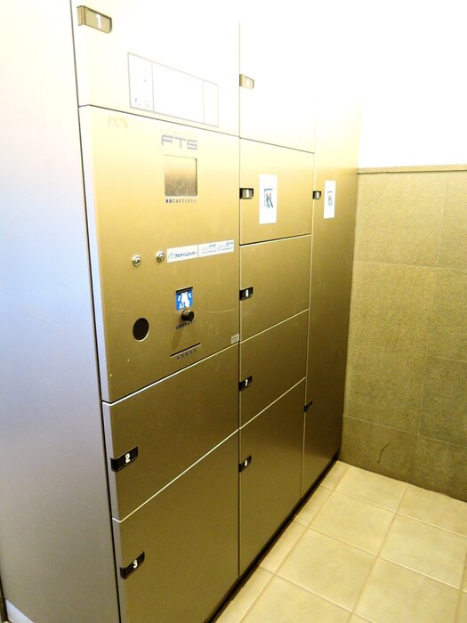 プライムアーバン用賀の物件外観写真