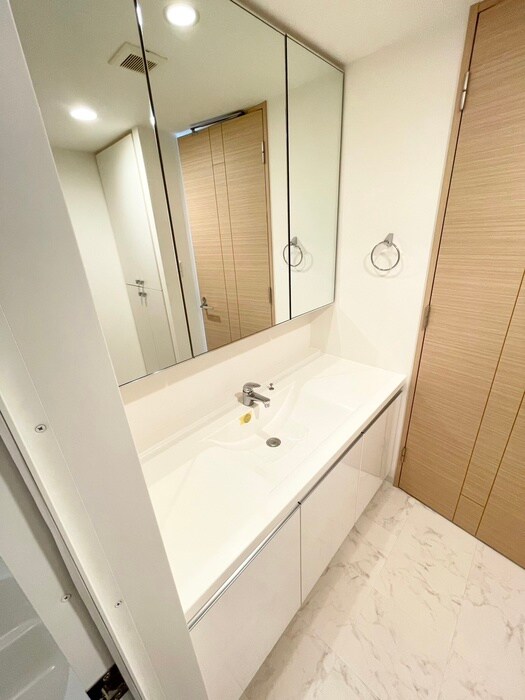 プライムアーバン用賀の物件内観写真