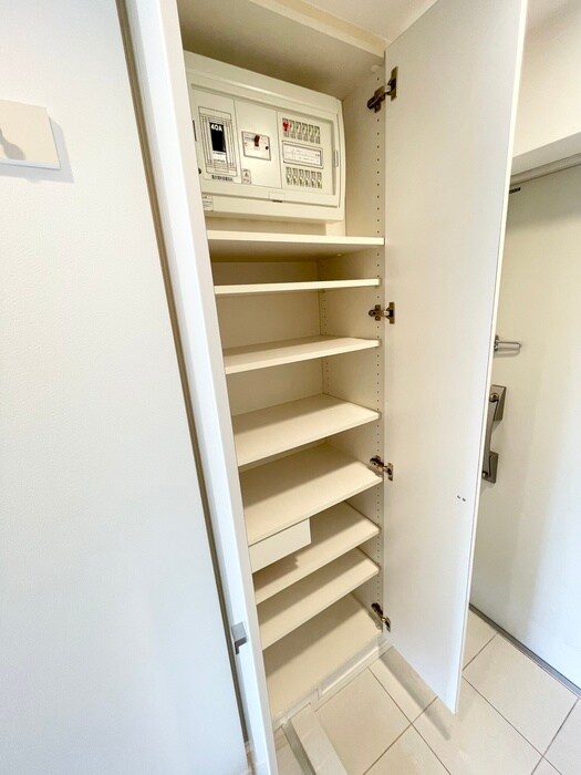 プライムアーバン用賀の物件内観写真