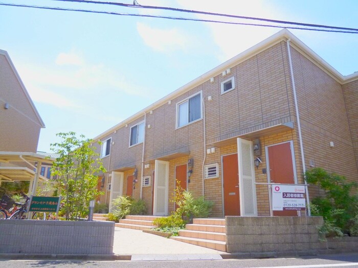 グランモア千歳烏山の物件外観写真