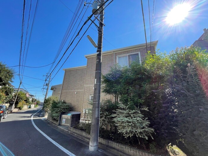 グランモア千歳烏山の物件外観写真