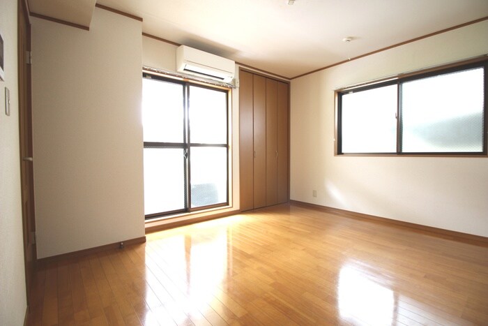 カ－サアリスの物件内観写真