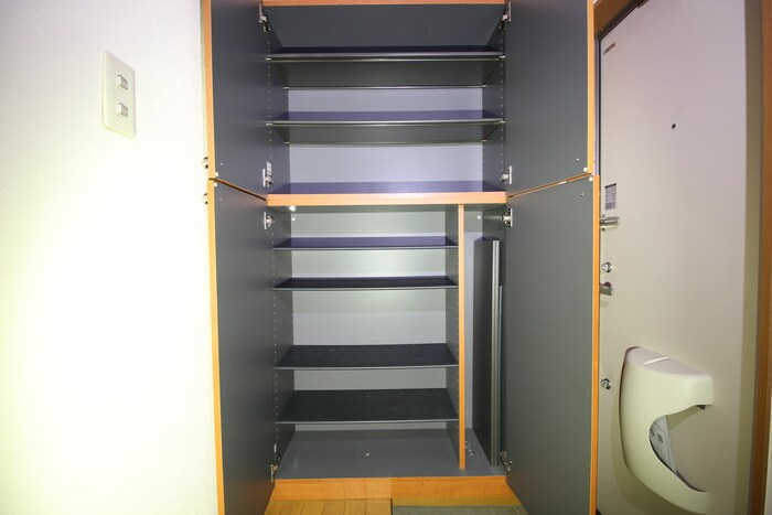 カ－サアリスの物件内観写真